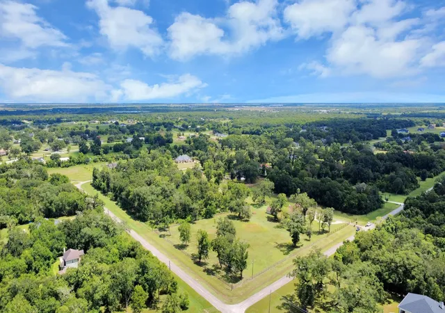 Photo 3 of Land for sale at 17303 Hamill Dr, Rosharon, TX 77583 | MLS# 96880641 | Listing updated on 2026-09-09