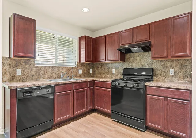 Photo 4 of Single family home for sale at 2110 Red Cedar Trl, Rosenberg, TX 77471 | MLS# 68873348 | Listing updated on 2026-09-14