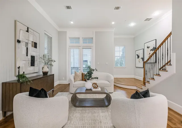 Photo 1 of Townhouse for sale at 3907 Austin St, Houston, TX 77004 | MLS# 25214500 | Listing updated on 2026-09-27