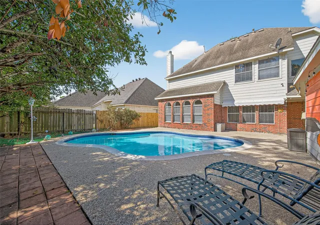 Photo 2 of Single family home for sale at 17410 Pikes Peek Ct, Tomball, TX 77377 | MLS# 81262009 | Listing updated on 2026-09-05