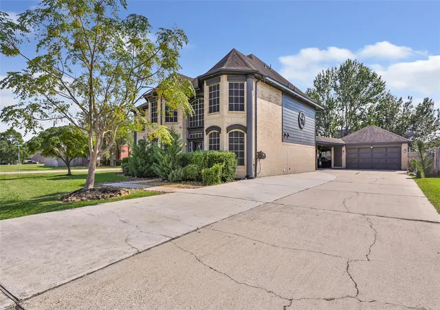 Photo 3 of Single family home for sale at 7903 Veranda Dr, Baytown, TX 77523 | MLS# 56953926 | Listing updated on 2026-09-02