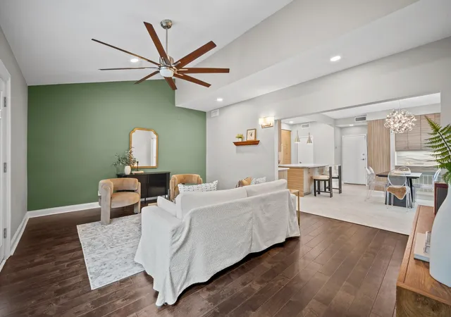 Photo 4 of Townhouse for sale at 4219 W Alabama St, Houston, TX 77027 | MLS# 47618014 | Listing updated on 2026-09-07