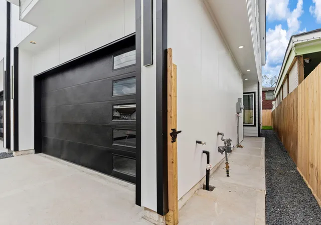 Photo 3 of Multi family home for sale at 6818 Ave F, Houston, TX 77011 | MLS# 53407716 | Listing updated on 2026-10-09