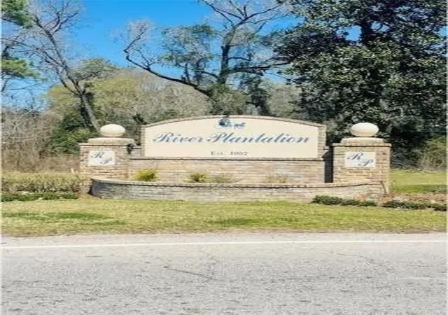 Land for sale at 31 Holly Springs Dr, Conroe, TX 77302 | MLS# 60955966
