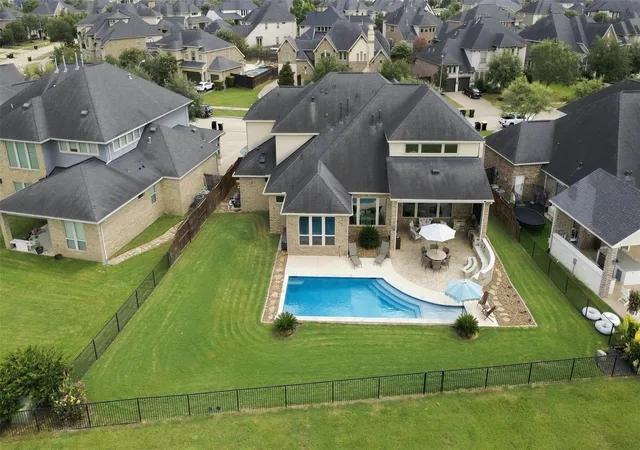 Photo 1 of Single family home for sale at 28310 Is Manor Ln, Fulshear, TX 77441 | MLS# 30911437 | Listing updated on 2026-09-13