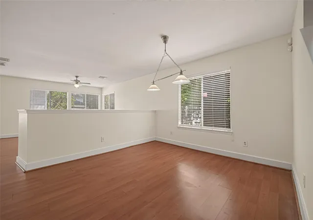 Photo 4 of Single family home for sale at 18911 Atasca Oaks Dr, Humble, TX 77346 | MLS# 37724817 | Listing updated on 2026-09-10