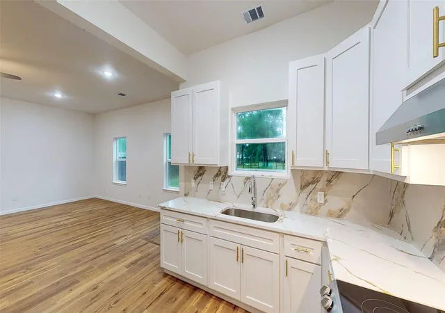 Photo 3 of Single family home for sale at 21665 County Rd 3749d, Cleveland, TX 77327 | MLS# 95293564 | Listing updated on 2026-09-25