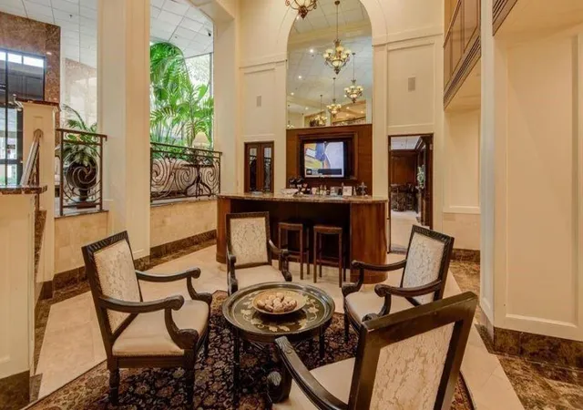 Photo 2 of Condo for sale at 3525 Sage Rd #718, Houston, TX 77056 | MLS# 46336636 | Listing updated on 2026-09-24