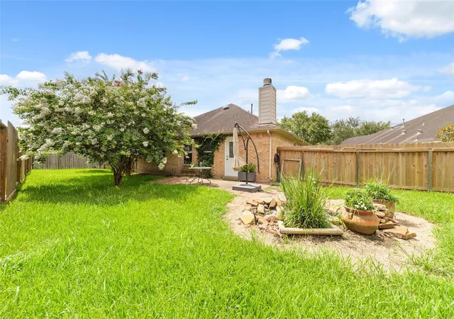 Photo 26 of Single family home for sale at 13605 Trl Meadow Ln, Rosharon, TX 77583 | MLS# 31541513 | Listing updated on 2026-09-12