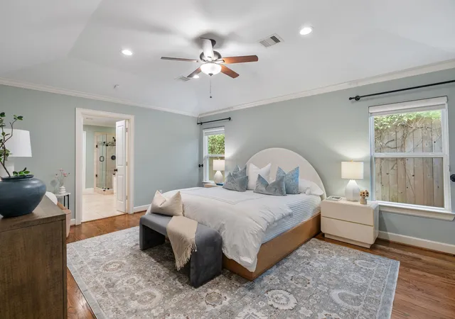 Photo 3 of Single family home for sale at 1858 Chantilly Ln, Houston, TX 77018 | MLS# 58533727 | Listing updated on 2026-09-23