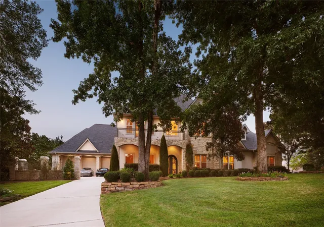 Photo 2 of Mansion for sale at 6702 Star Ledge Ct, Spring, TX 77389 | MLS# 16913725 | Listing updated on 2026-09-01