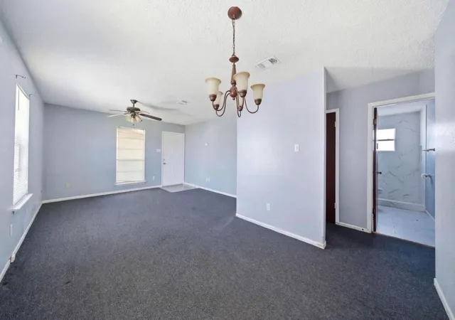 Photo 2 of Single family home for sale at 406 E 34th Street, Houston, TX 77018 | MLS# 34418111 | Listing updated on 2026-09-23