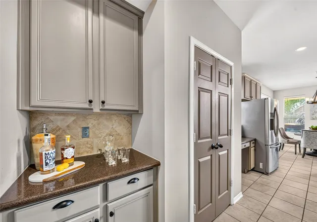 Photo 4 of Single family home for sale at 17711 Creek Blf Ln, Cypress, TX 77433 | MLS# 93974698 | Listing updated on 2026-09-23