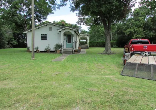 Photo 1 of Single family home for sale at 363 W Santa Fe St, Conroe, TX 77301 | MLS# 16819208 | Listing updated on 2026-09-20