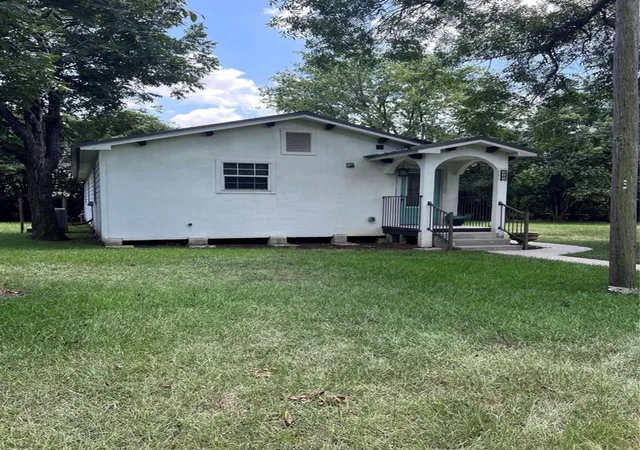 Photo 3 of Single family home for sale at 363 W Santa Fe St, Conroe, TX 77301 | MLS# 16819208 | Listing updated on 2026-09-20