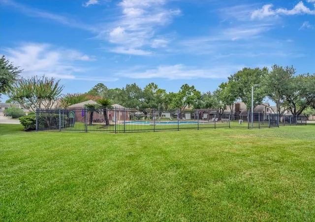 Photo 2 of Townhouse for sale at 17287 Saturn Ln, Houston, TX 77058 | MLS# 81658485 | Listing updated on 2026-09-16