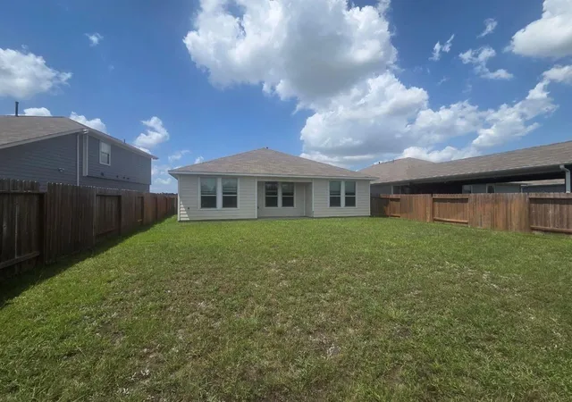 Photo 3 of Single family home for sale at 19960 Northpark Elm Ln, Porter, TX 77365 | MLS# 45325261 | Listing updated on 2026-09-25