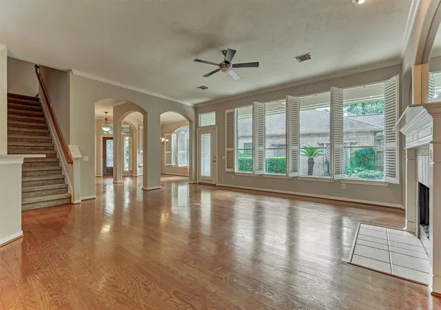Photo 2 of Sale Pending at 23 Meadowhawk Pl, Conroe, TX 77384 | MLS# 75614203 | Listing updated on 2026-09-26