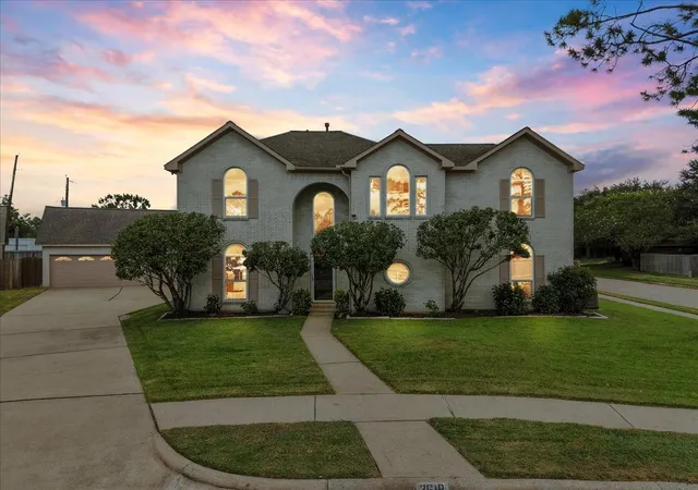 Photo 1 of Sale Pending at 2618 George St, Pearland, TX 77581 | MLS# 42658227 | Listing updated on 2026-09-28
