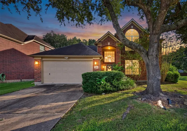 Photo 1 of Single family home for sale at 7406 Greatwood Grv Dr, Sugar Land, TX 77479 | MLS# 34867988 | Listing updated on 2026-09-28