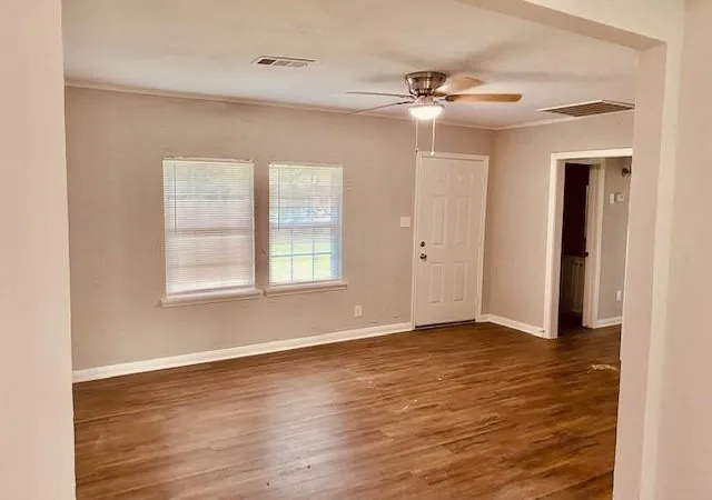 Photo 2 of Single family home for sale at 942 Oakstone St, Houston, TX 77015 | MLS# 96269931 | Listing updated on 2026-09-19