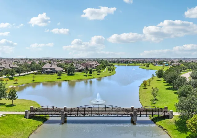 Photo 50 of Single family home for sale at 2211 Indigo Pass Ct, Friendswood, TX 77546 | MLS# 91336116 | Listing updated on 2026-10-10