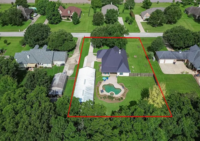 Photo 4 of Sale Pending at 3326 River Bnd Dr, Rosenberg, TX 77471 | MLS# 91809625 | Listing updated on 2026-09-24