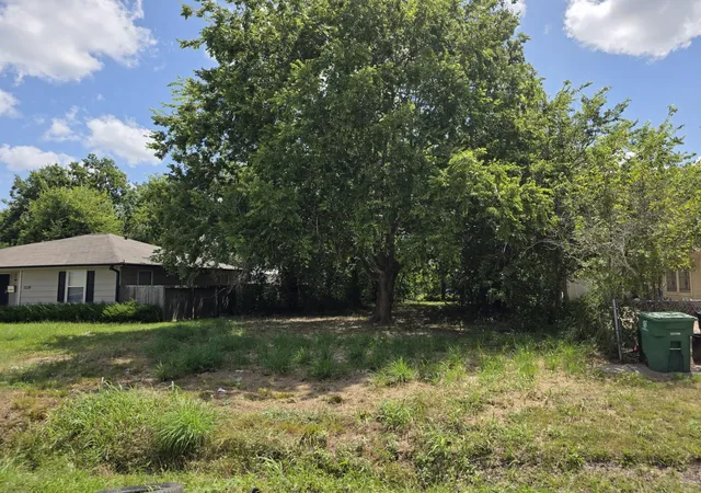 Photo 4 of Land for sale at 7243 Saint Augustine St, Houston, TX 77021 | MLS# 15498085 | Listing updated on 2026-09-13