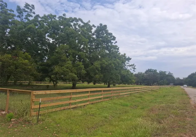 Photo 2 of Land for sale at 315 Pony Ln, Wallis, TX 77485 | MLS# 71946827 | Listing updated on 2026-10-06