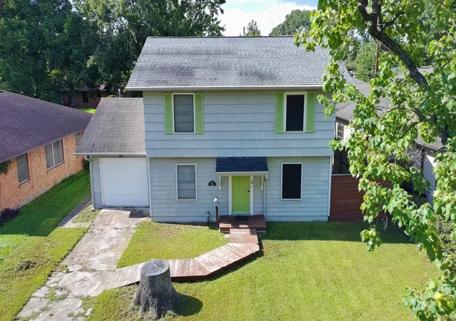 Photo 2 of Single family home for sale at 6615 Beldart St, Houston, TX 77087 | MLS# 61989635 | Listing updated on 2026-09-17