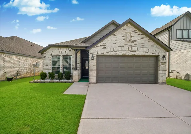 Photo 2 of Single family home for sale at 4326 Wyanngate Dr, Spring, TX 77373 | MLS# 88327698 | Listing updated on 2026-10-10