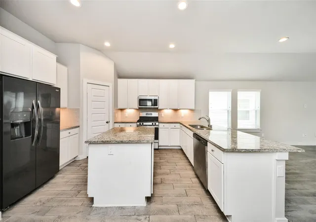Photo 3 of Single family home for sale at 4326 Wyanngate Dr, Spring, TX 77373 | MLS# 88327698 | Listing updated on 2026-10-10