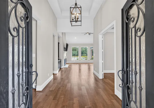 Photo 4 of Single family home for sale at 31424 Creekside Oaks Ln, Spring, TX 77386 | MLS# 10534328 | Listing updated on 2026-09-13