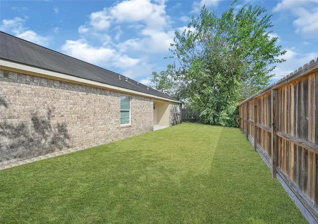 Photo 3 of Sale Pending at 6610 Schambray St, Houston, TX 77085 | MLS# 25141310 | Listing updated on 2026-09-13