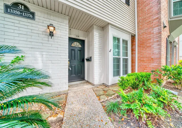 Photo 2 of Condo for sale at 13376 Trail Holw Dr #3376, Houston, TX 77079 | MLS# 13104211 | Listing updated on 2026-09-04
