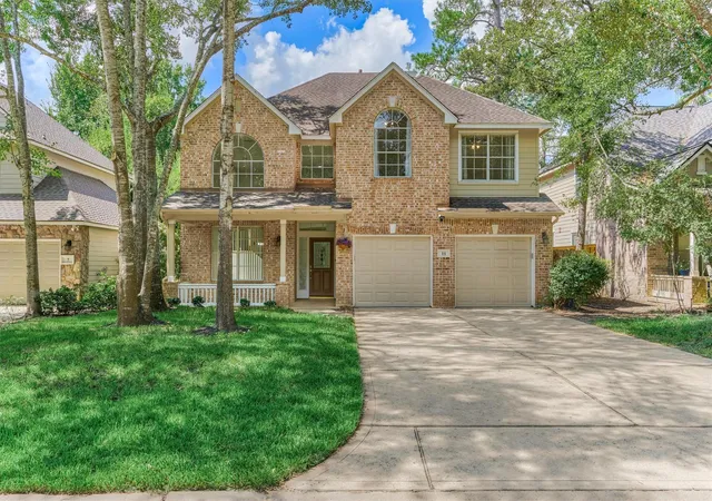 Photo 1 of Single family home for sale at 11 Vinca Trl, Spring, TX 77382 | MLS# 25019375 | Listing updated on 2026-09-13