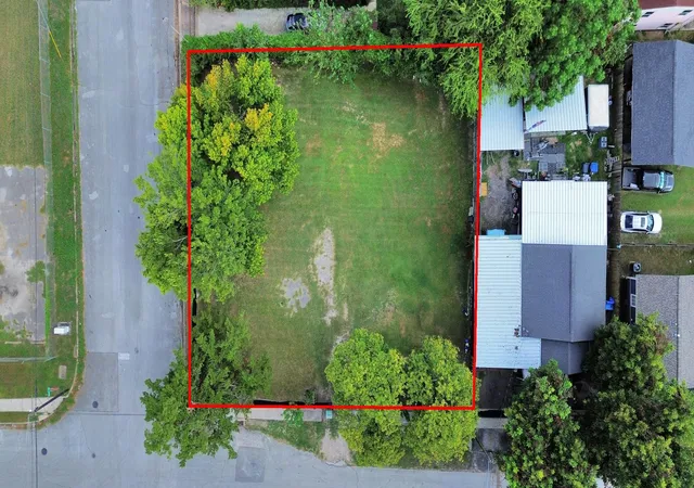 Photo 3 of Land for sale at 4404 Gano St, Houston, TX 77009 | MLS# 72914139 | Listing updated on 2026-09-11