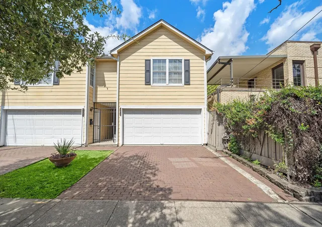Photo 3 of Single family home for sale at 1801 Lexington St, Houston, TX 77098 | MLS# 78403966 | Listing updated on 2026-09-06