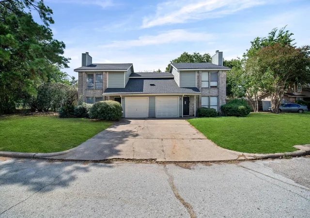 Photo 2 of Sale Pending at 10011 & 10013 Spring Pl Dr, Houston, TX 77070 | MLS# 18593763 | Listing updated on 2026-10-07