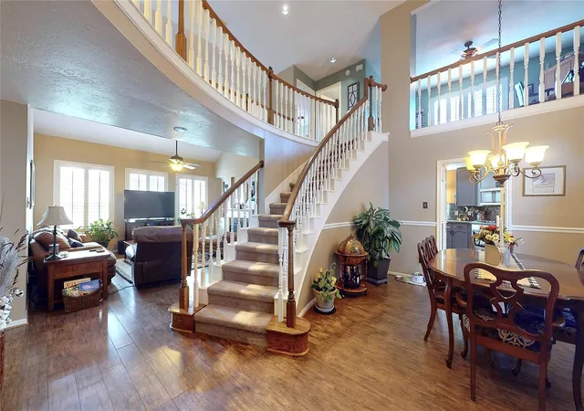 Photo 2 of Single family home for sale at 110 Cloudbridge Dr, League City, TX 77573 | MLS# 43767658 | Listing updated on 2026-09-09