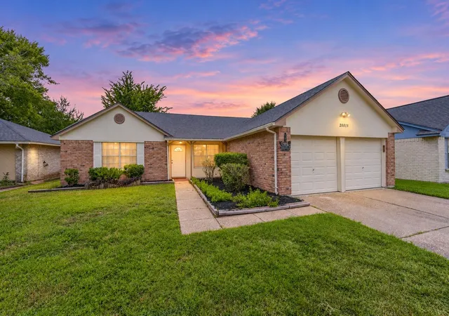 Photo 1 of Sale Pending at 20015 Lions Gate Dr, Humble, TX 77338 | MLS# 39029969 | Listing updated on 2026-09-15