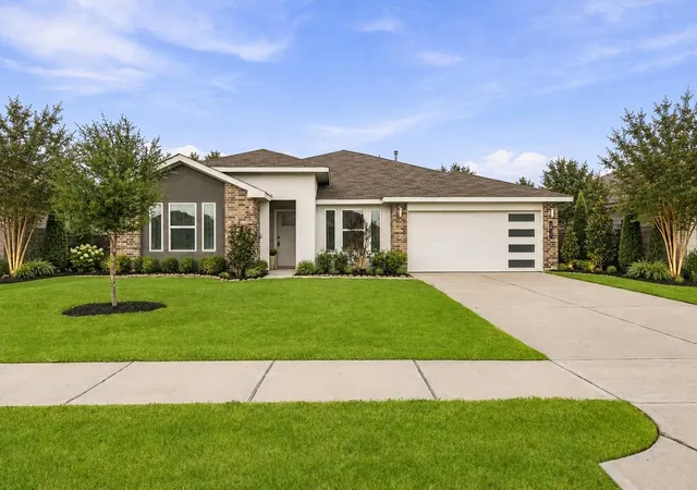 Photo 1 of Single family home for sale at 6827 Dell Vista Dr, Richmond, TX 77469 | MLS# 69267020 | Listing updated on 2026-10-04