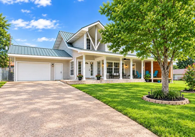 Single family home for sale at 20 Clearview St, Pointblank, TX 77364 | MLS# 13118456