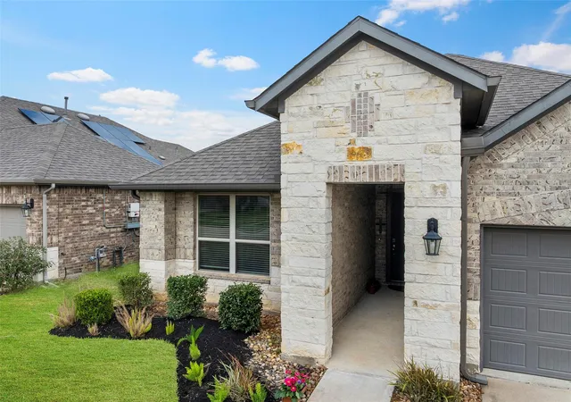 Photo 3 of Single family home for sale at 31430 Calle Linda Dr, Hockley, TX 77447 | MLS# 13393164 | Listing updated on 2026-09-27