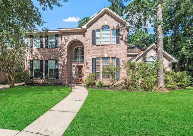 Single family home for sale at 4023 N Dawn Cypress Ct, Houston, TX 77059 | MLS# 22944605