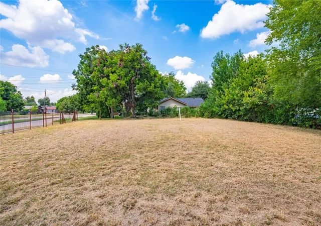 Photo 3 of Land for sale at 4503 Collingsworth St, Houston, TX 77026 | MLS# 33748882 | Listing updated on 2026-10-06