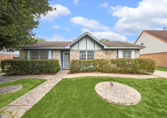 Single family home for sale at 11411 Sagecherry Dr, Houston, TX 77089 | MLS# 49247269