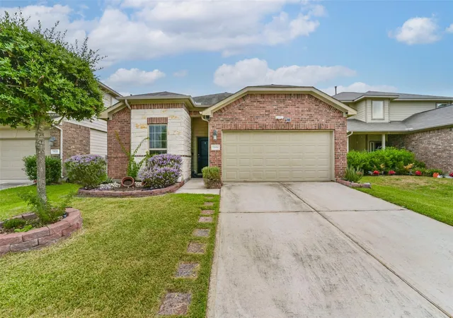 Photo 1 of Sale Pending at 9606 Cimarroncito Ln, Humble, TX 77396 | MLS# 13533070 | Listing updated on 2026-09-18