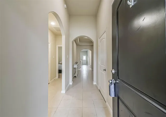 Photo 4 of Sale Pending at 9606 Cimarroncito Ln, Humble, TX 77396 | MLS# 13533070 | Listing updated on 2026-09-18