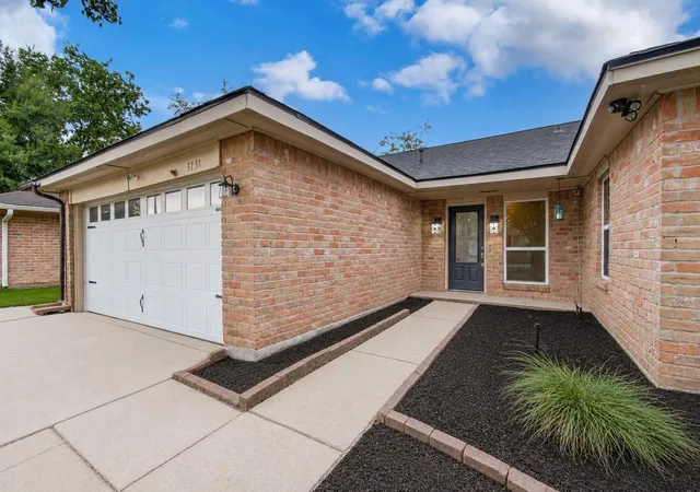 Photo 2 of Single family home for sale at 3731 Nutwood Ln, Spring, TX 77389 | MLS# 50168132 | Listing updated on 2026-09-04